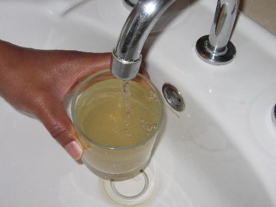 Acqua marrone dal rubinetto: Risolvi in modo economico